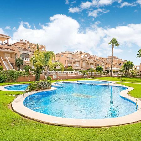 Belvilla By Oyo Lovely Bungalow With Swimming Pool Oriola  Exterior foto